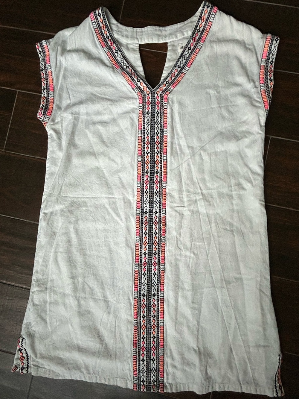Artisan Ny White Tunic with Pink and Black Embroidery